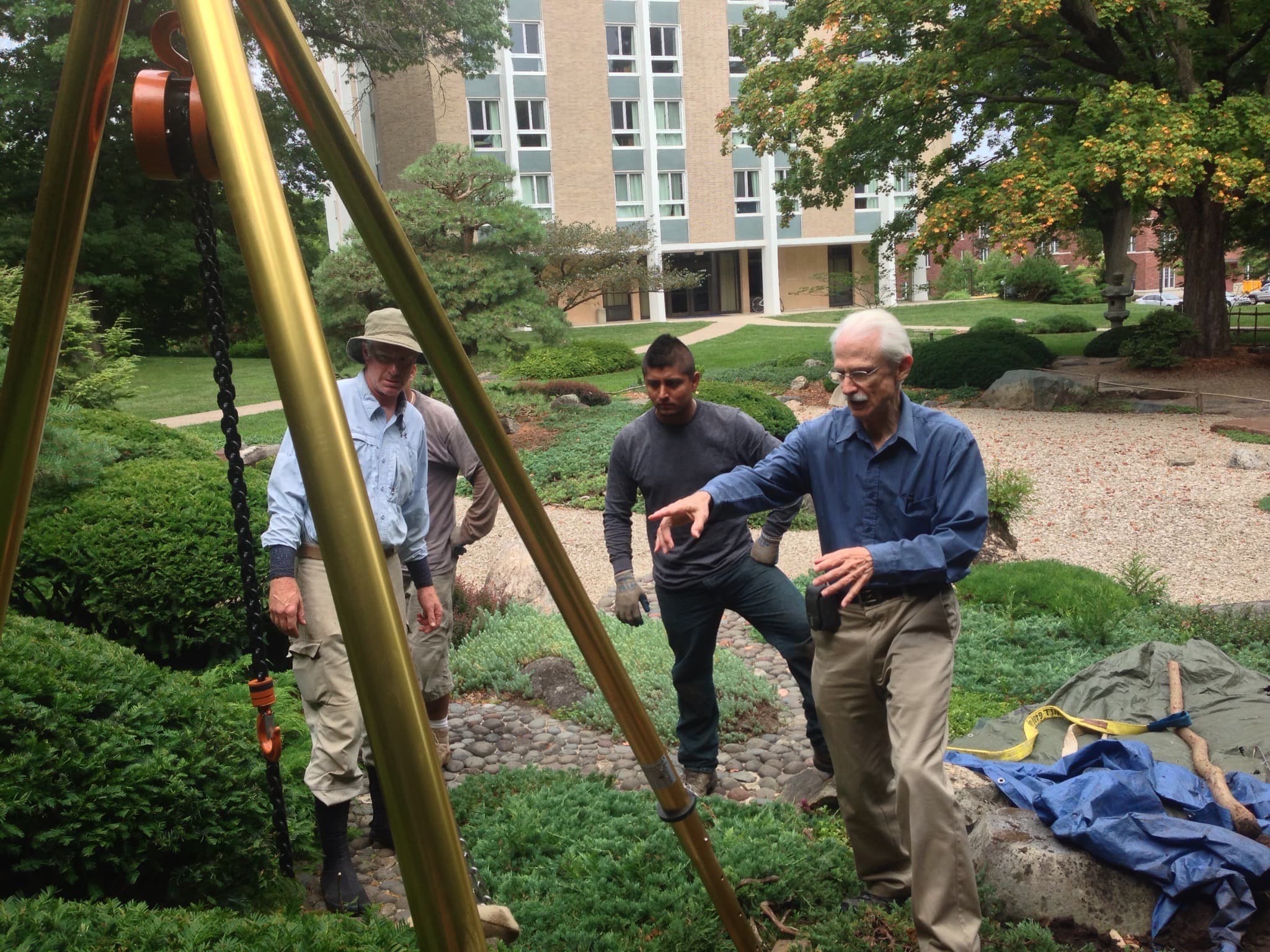 explaining the process of japanese gardening